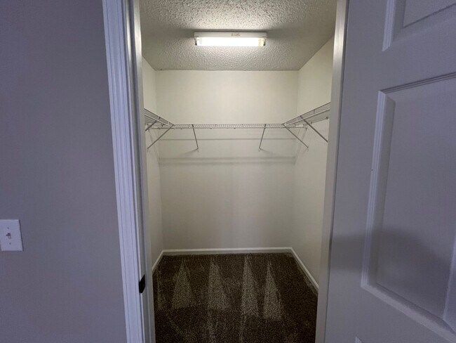 Building Photo - 116 Baberton Dr