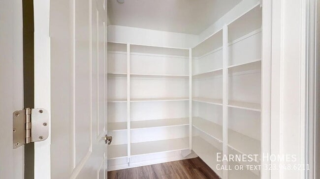 Building Photo - 9241 N Lamia Ct