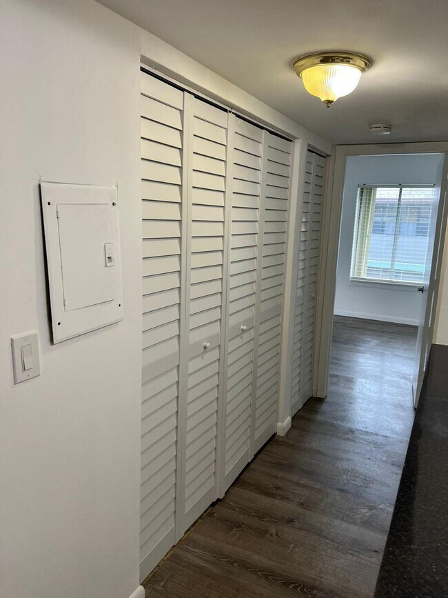 Building Photo - 6342 Chasewood Dr