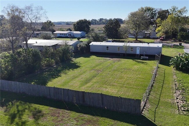 Building Photo - 16962 Lea Cir