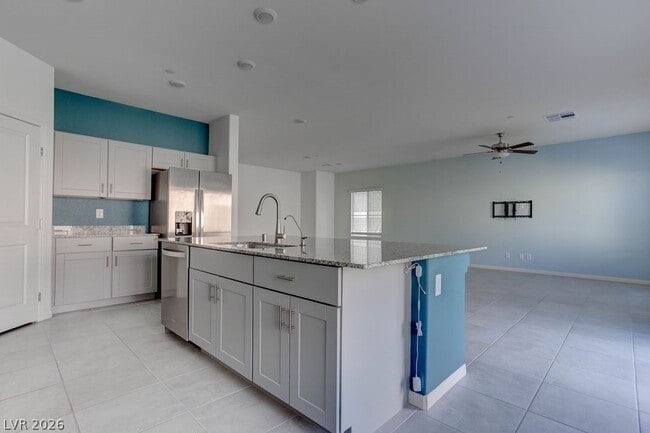 Building Photo - 10944 Meridian Flds Ave