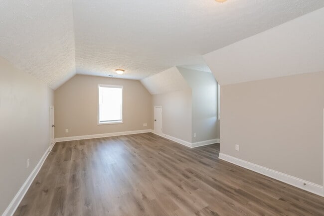 Building Photo - 362 Whitney Ln