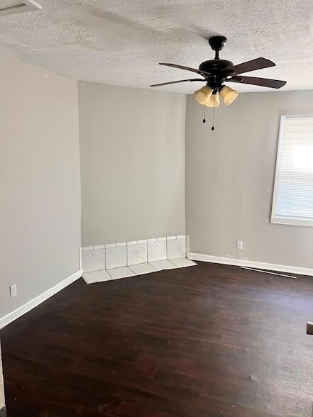 Building Photo - 1621 12th St