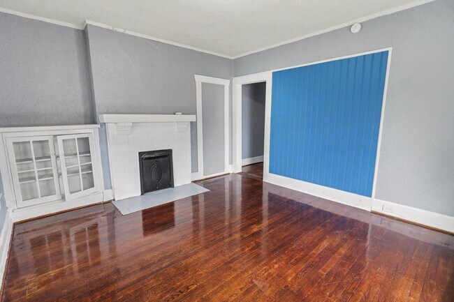 Building Photo - 2335 20th Place Ensley