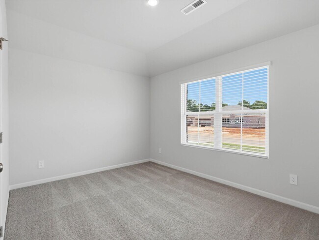 Building Photo - 119 Coral Bells Rd
