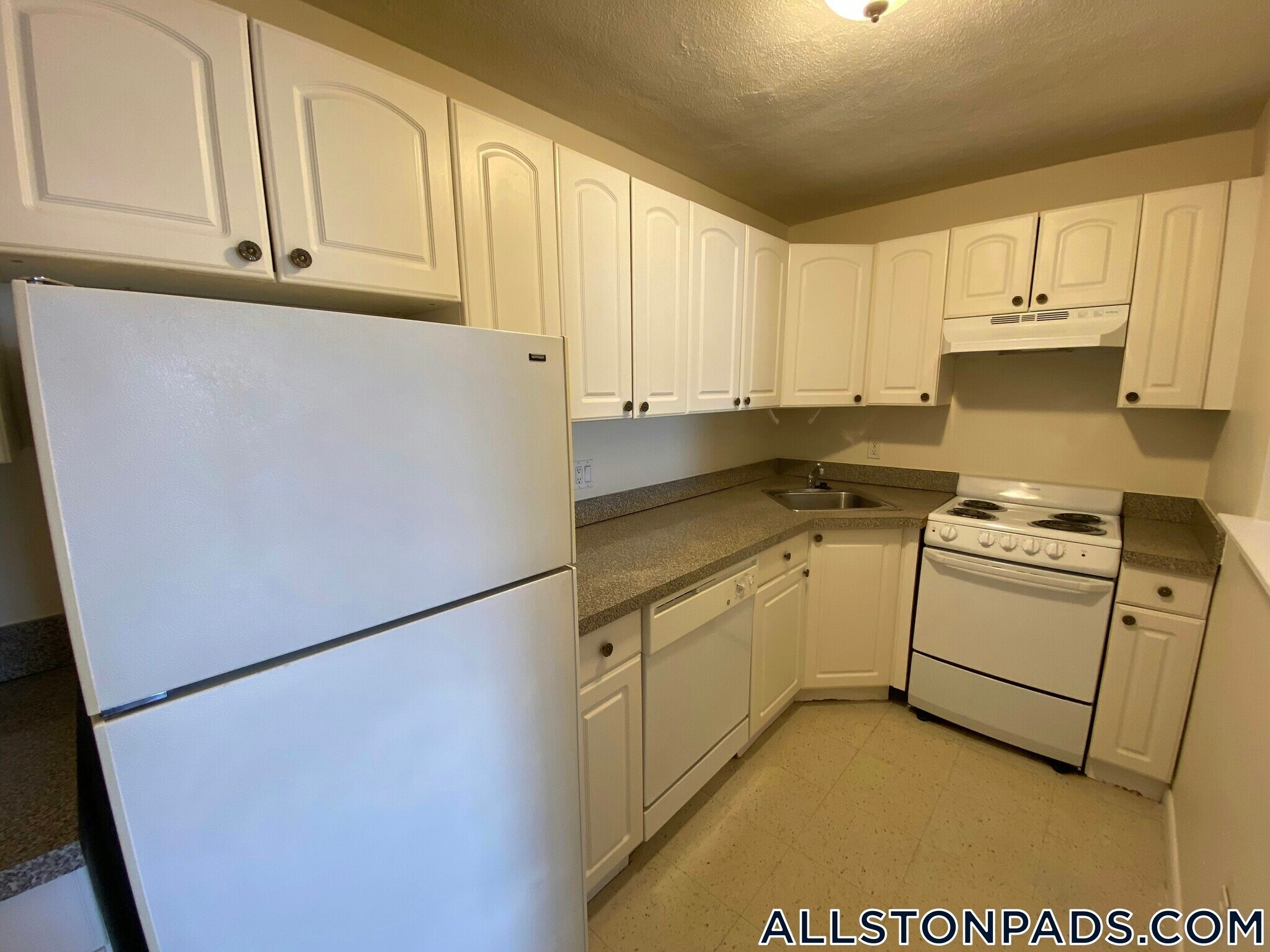 Building Photo - 26 Allston St