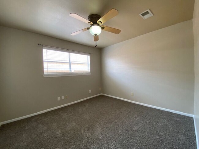 Building Photo - WATERFRONT HOME W/ FENCED YARD