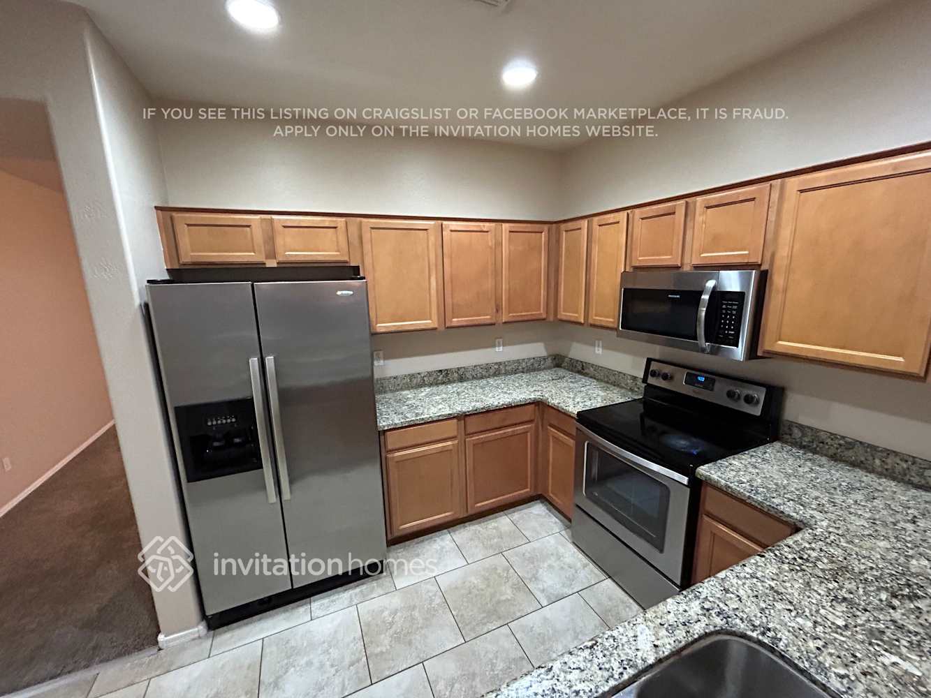 Building Photo - 6805 S 70th Dr