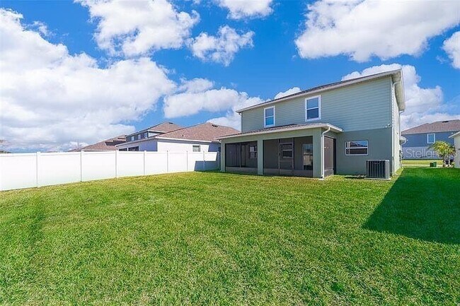 Building Photo - 626 Taft Dr