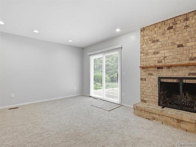 Building Photo - 2387 Sanders Pl