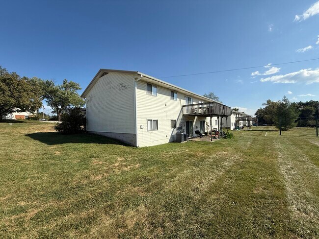 Building Photo - 7305 N Moberly Dr