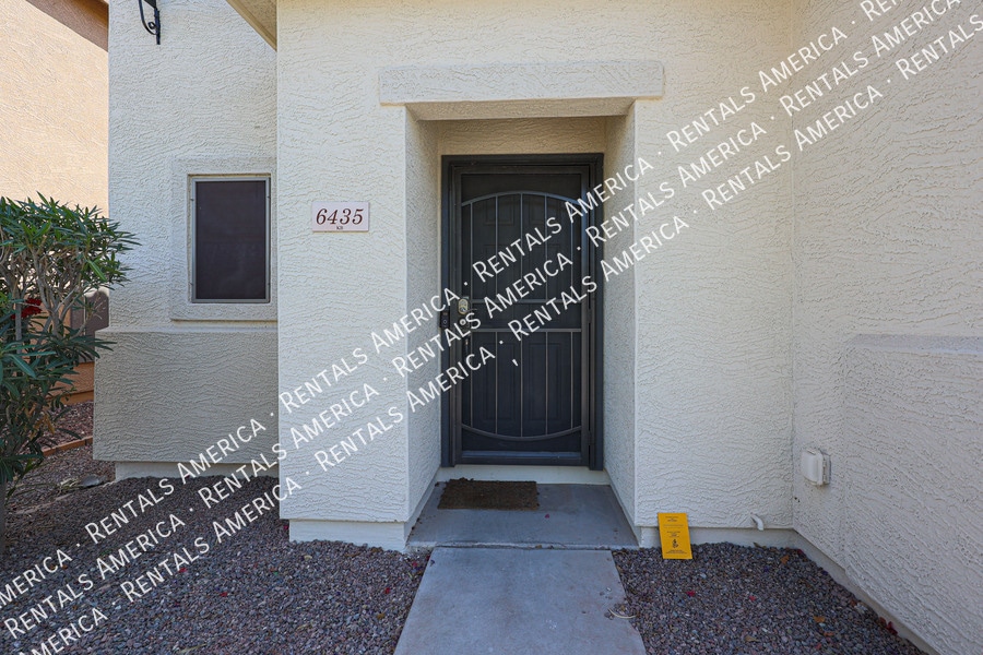 Building Photo - 6435 W Beverly Rd