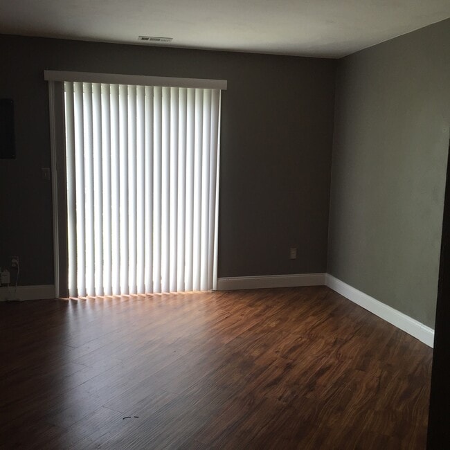 Building Photo - Northridge