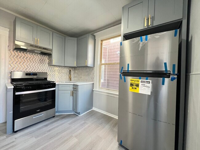 Unit 1 - 42 Dwight St