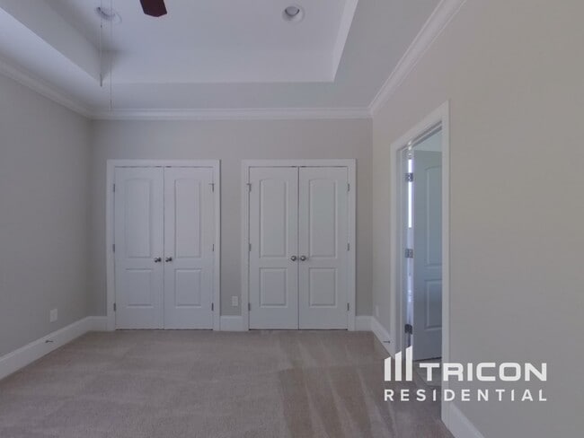 Building Photo - 211 E Quail Hollow Way