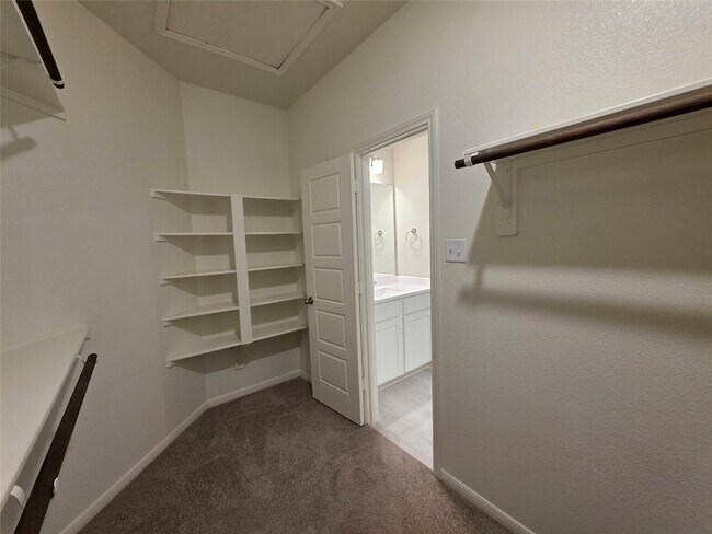 Building Photo - 1417 Sundown Gln Ln
