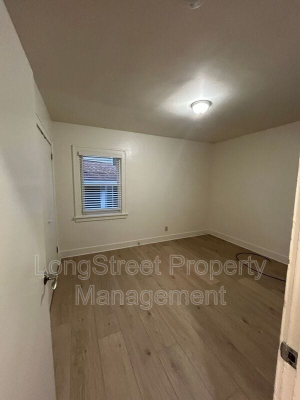 Building Photo - 11380 SW Greenburg Rd