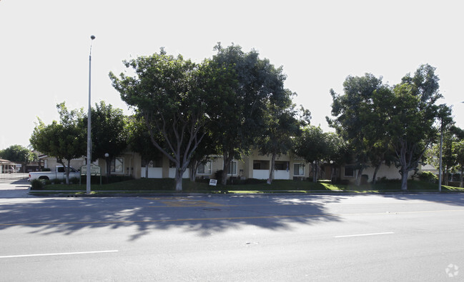 Building Photo - Citrus Court Apartments