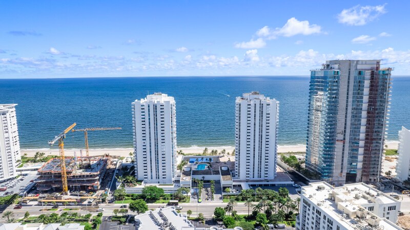 Building Photo - 1360 S Ocean Blvd