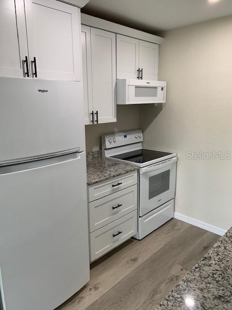 Building Photo - 850 S Tamiami Trl