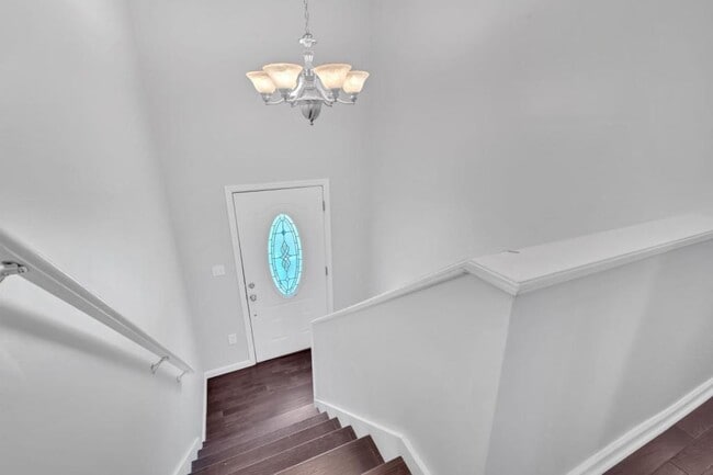 Building Photo - 227 Valley Crest Dr