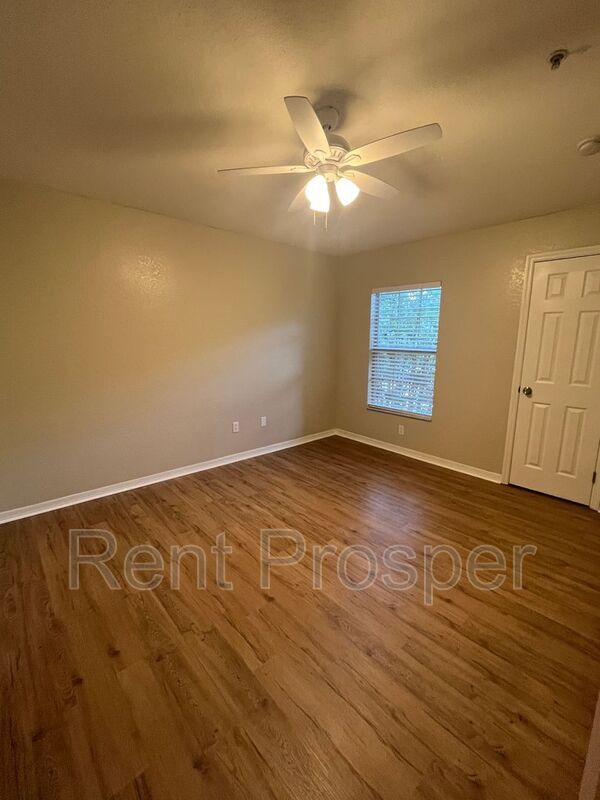 Building Photo - 850 Enterprise Cove Ave