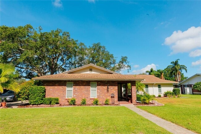 Building Photo - 1624 Sheffield Dr