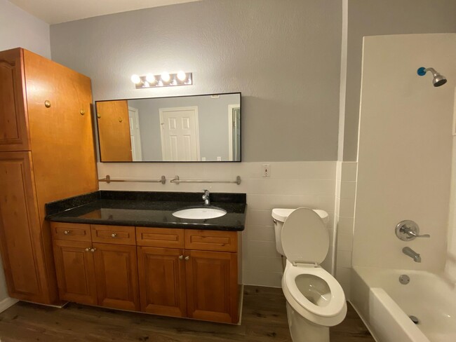 Building Photo - 2586 Robert Trent Jones Dr