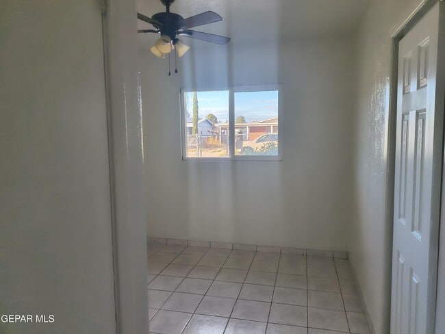 Building Photo - 4908 Blue Ridge Cir