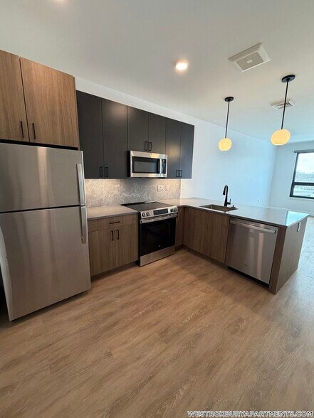 Building Photo - 199 Gardner St