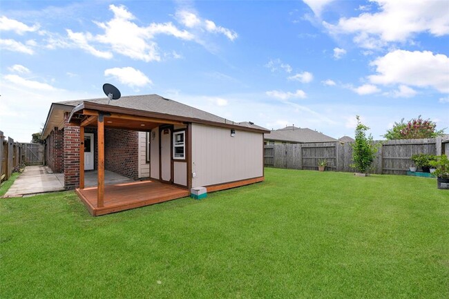 Building Photo - 12814 Pirate Bend Dr