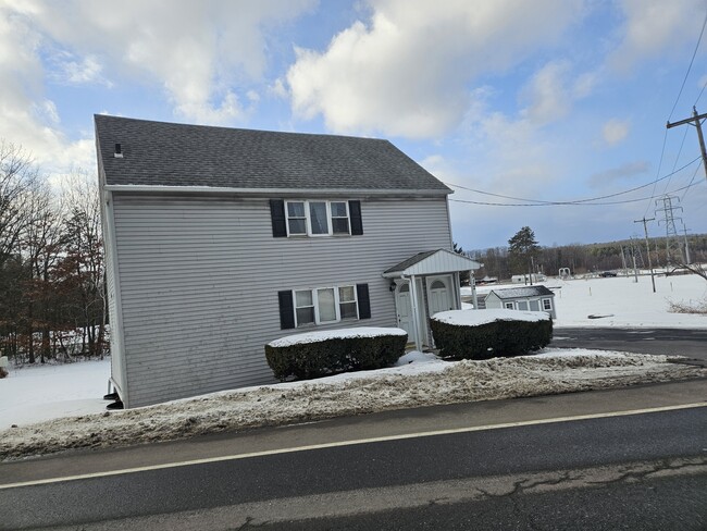 Front of house - 912 Burdeck St