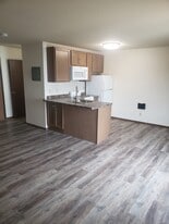 Building Photo - 114 2nd Ave N