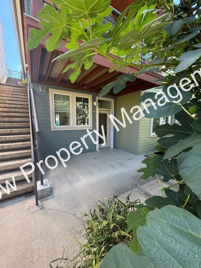 Building Photo - 1325 5th Ave N