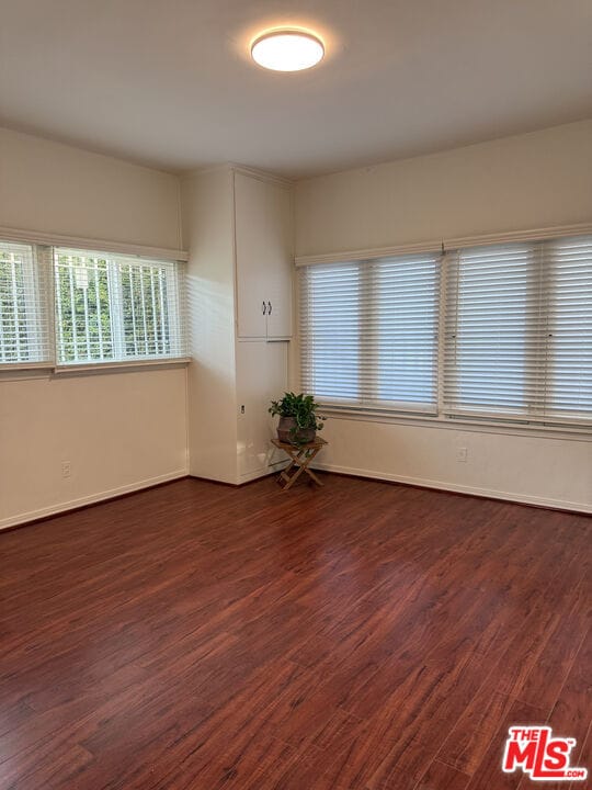 Building Photo - 153 S Gramercy Pl