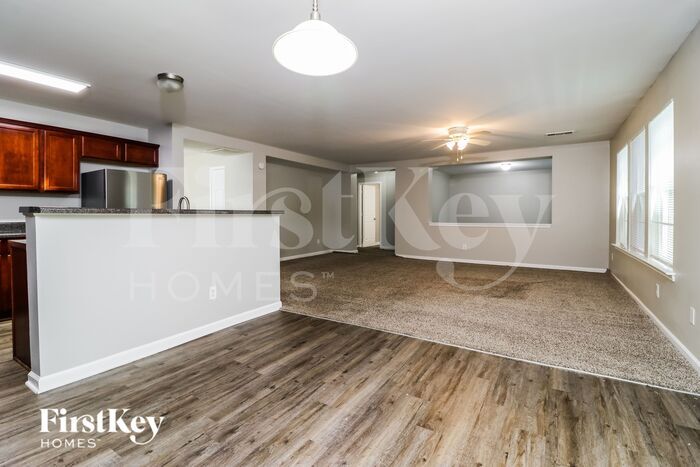 Building Photo - 6211 Sparkling Cove Ln