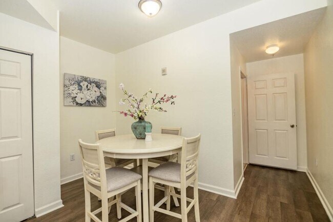 Building Photo - 2 bedroom in St. Augustine FL 32086
