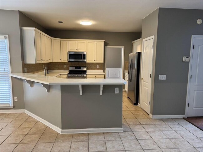 Building Photo - 1434 Oglethorpe Dr