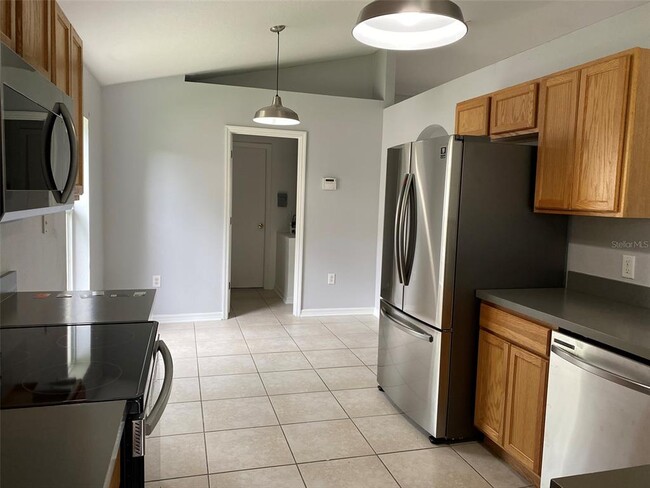 Building Photo - 2210 Nicollett Way