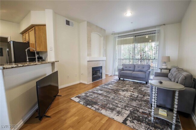Building Photo - 7135 S Durango Dr