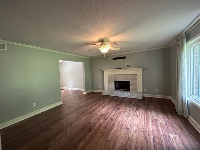 Building Photo - 102 Shawville Ln