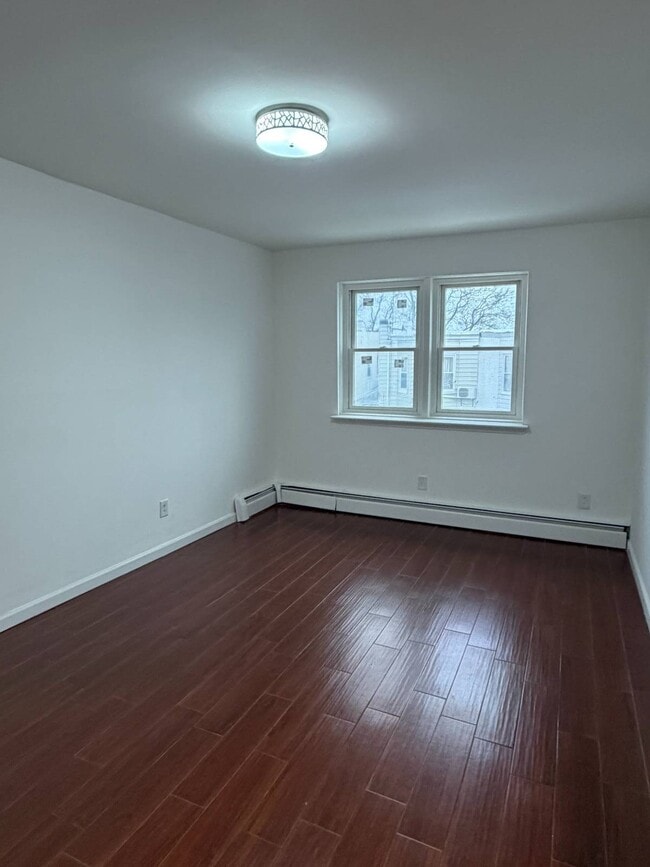 Building Photo - 1760-1760 60th St