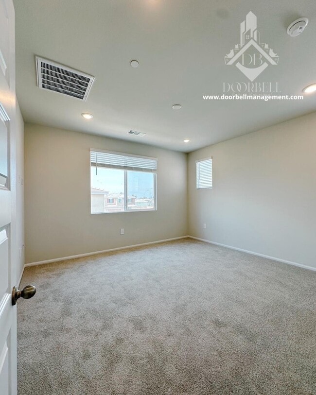 Building Photo - 2097 Mandarin Ln
