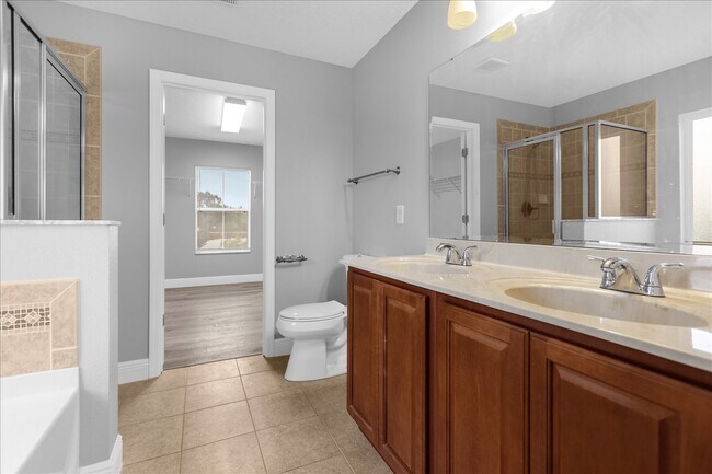 Building Photo - 247 Country Cottage Ln