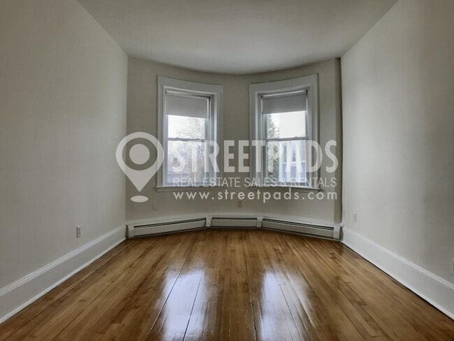 Primary Photo - 2 bedroom in Brookline MA 02446