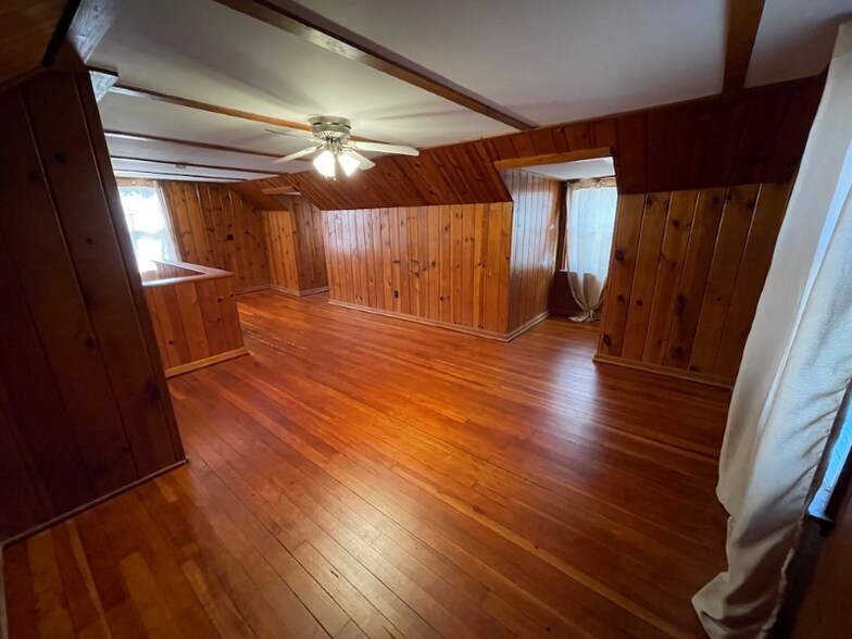 Building Photo - 1909 N 48th St