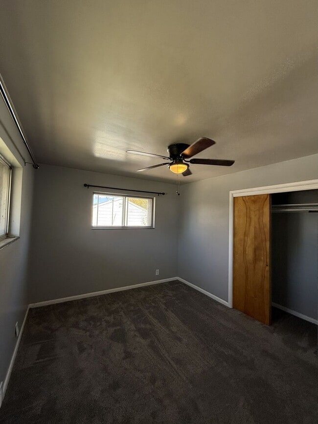 Building Photo - Cute, Comfy & Convenient — 4-Bedroom Ogden...
