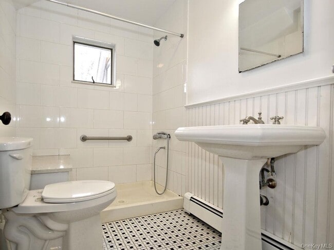 Building Photo - 14 Weeks Pl