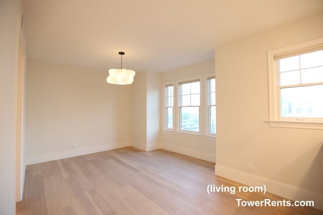 Building Photo - 306-308 Church St.