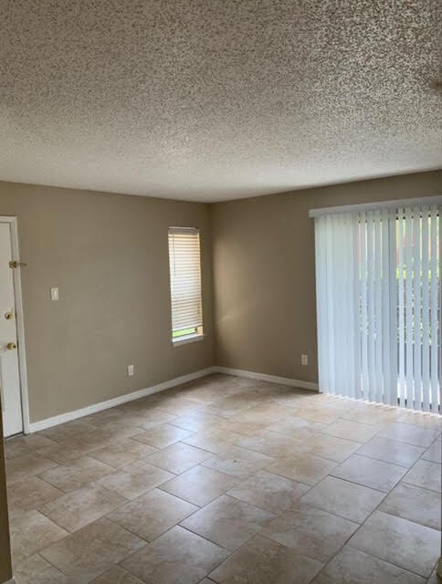 Building Photo - 3772 Idlebrook Cir